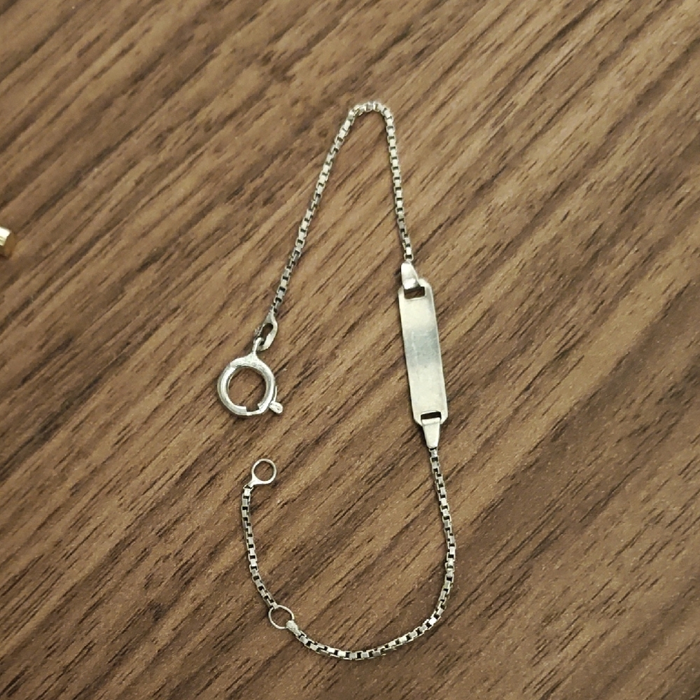 Elegant💜 Sterling Silver Bracelet